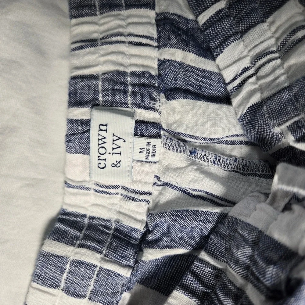 Crown & Ivy Shorts Womens Blue White Striped Linen‎ Pom Pom Trim Shorts Size M